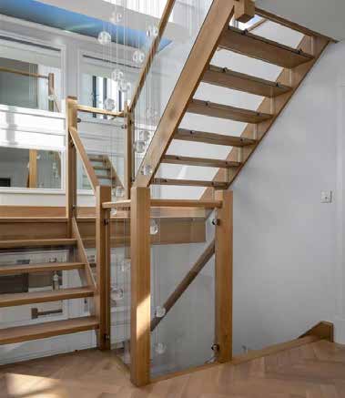 Priory Villa – oak and glass staircase