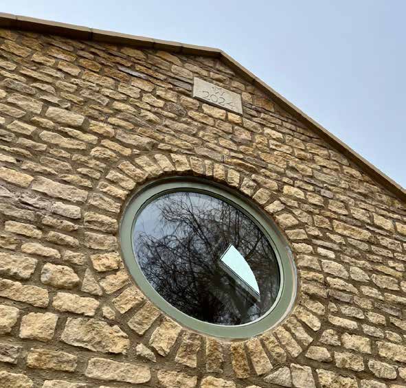 Winchcombe extension – round window